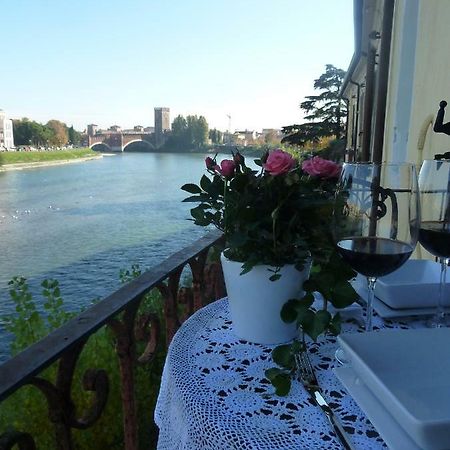 Casa Archi - Balcone Sul Fiume Apartment Verona Exterior photo
